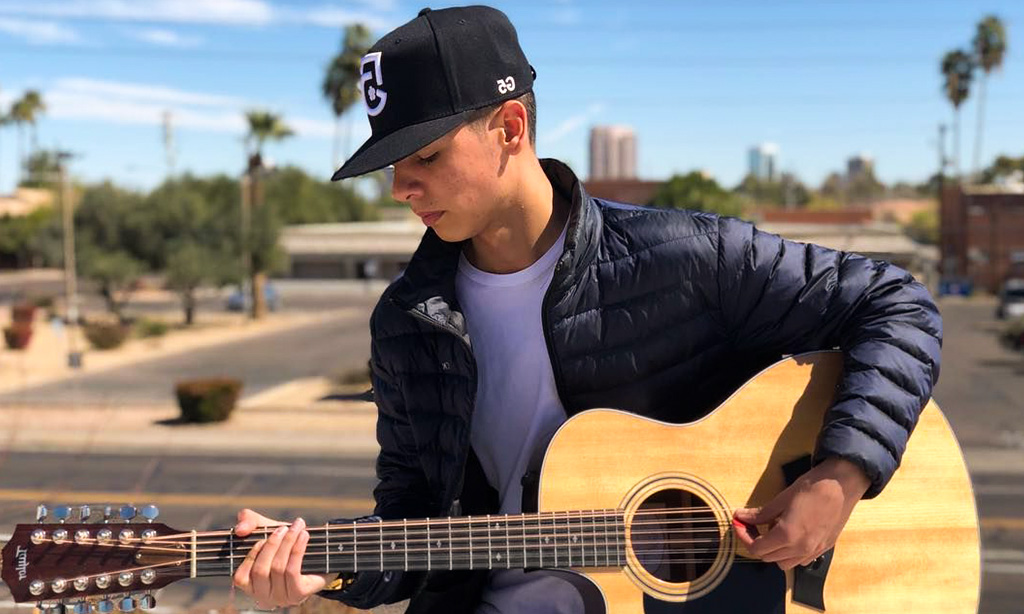 Los Lujos de Natanael Cano