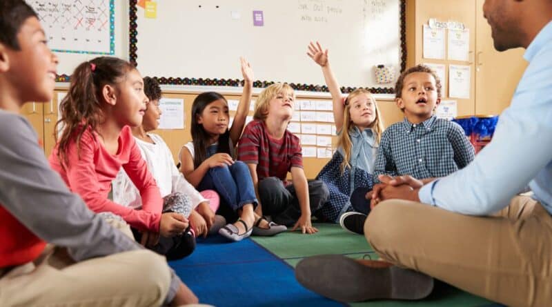 escuelas comunitarias en América Latina