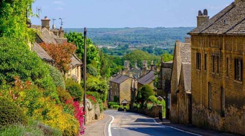 Futuro turismo rural aldeas vacias espana