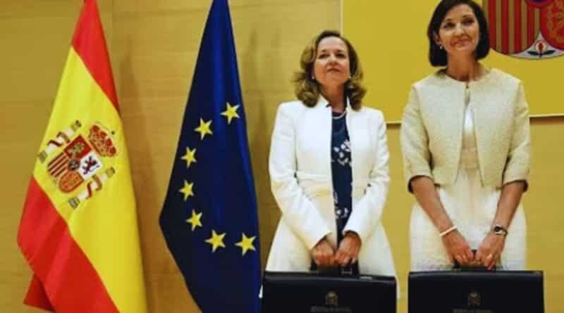 Mujeres rompiendo techos de cristal​